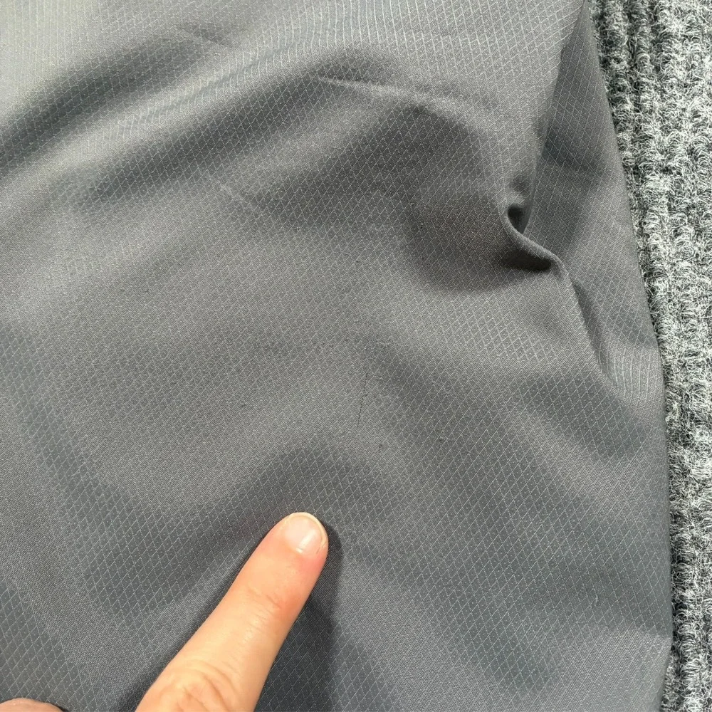 Under Armour Mens Pants Size Medium Gray Pull On Loose Fit Ankle Zip Outdoor‎